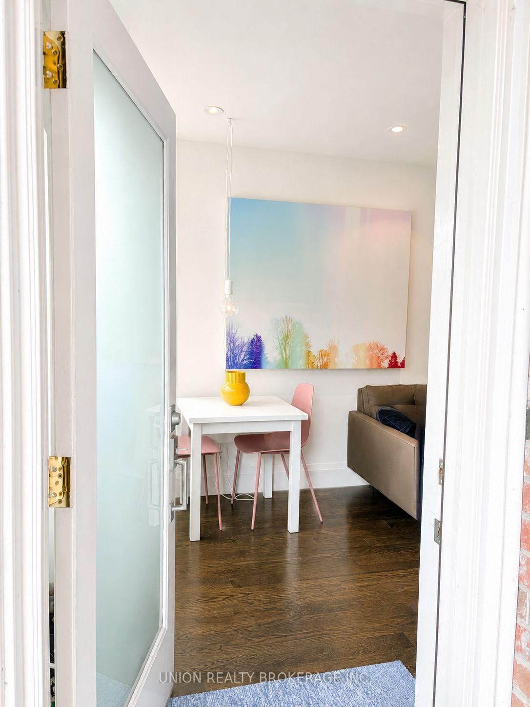 20 Balsam Avenue, Unit Main - Photo 2