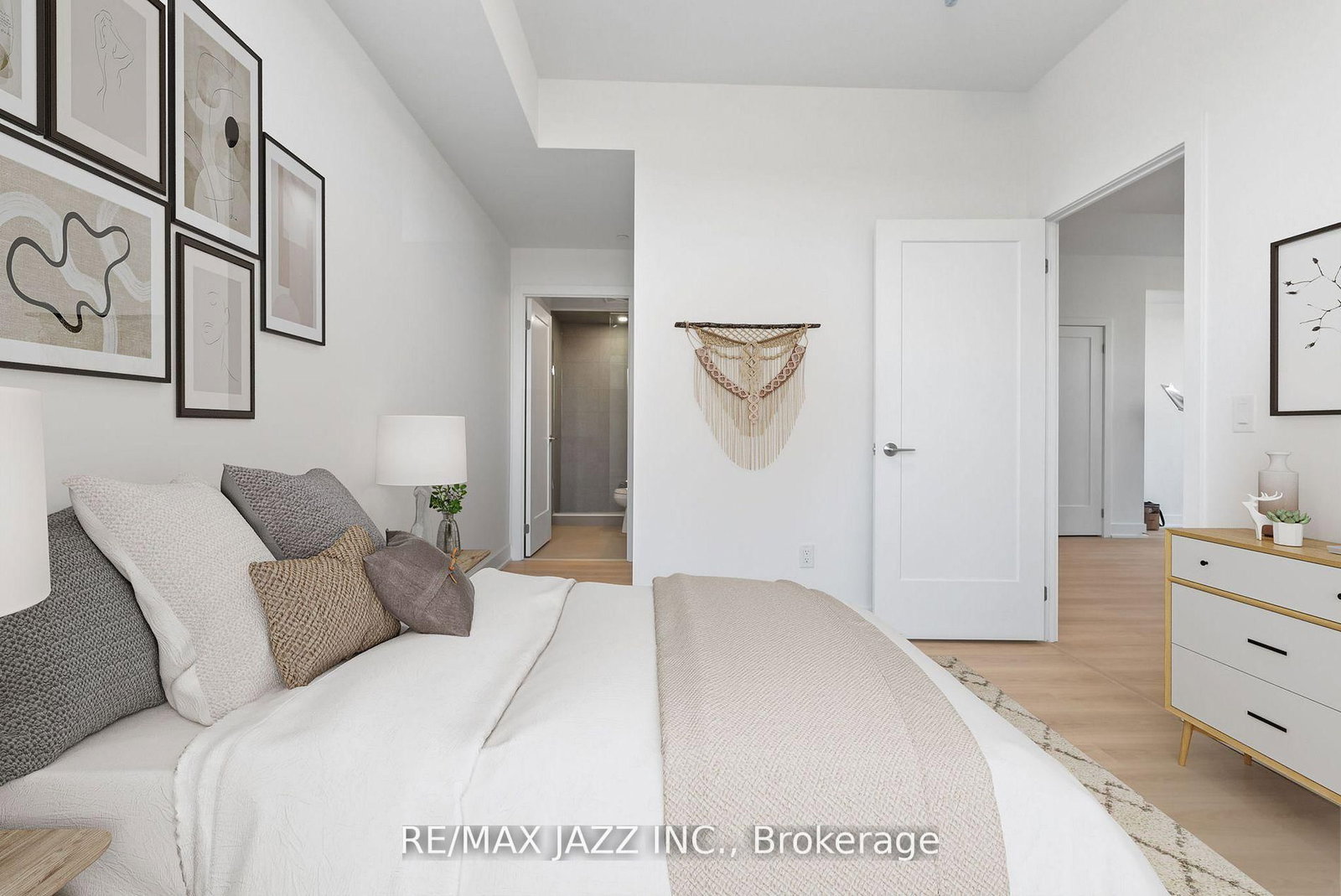 2545 SIMCOE Street N, Unit PH 16 - Photo 29