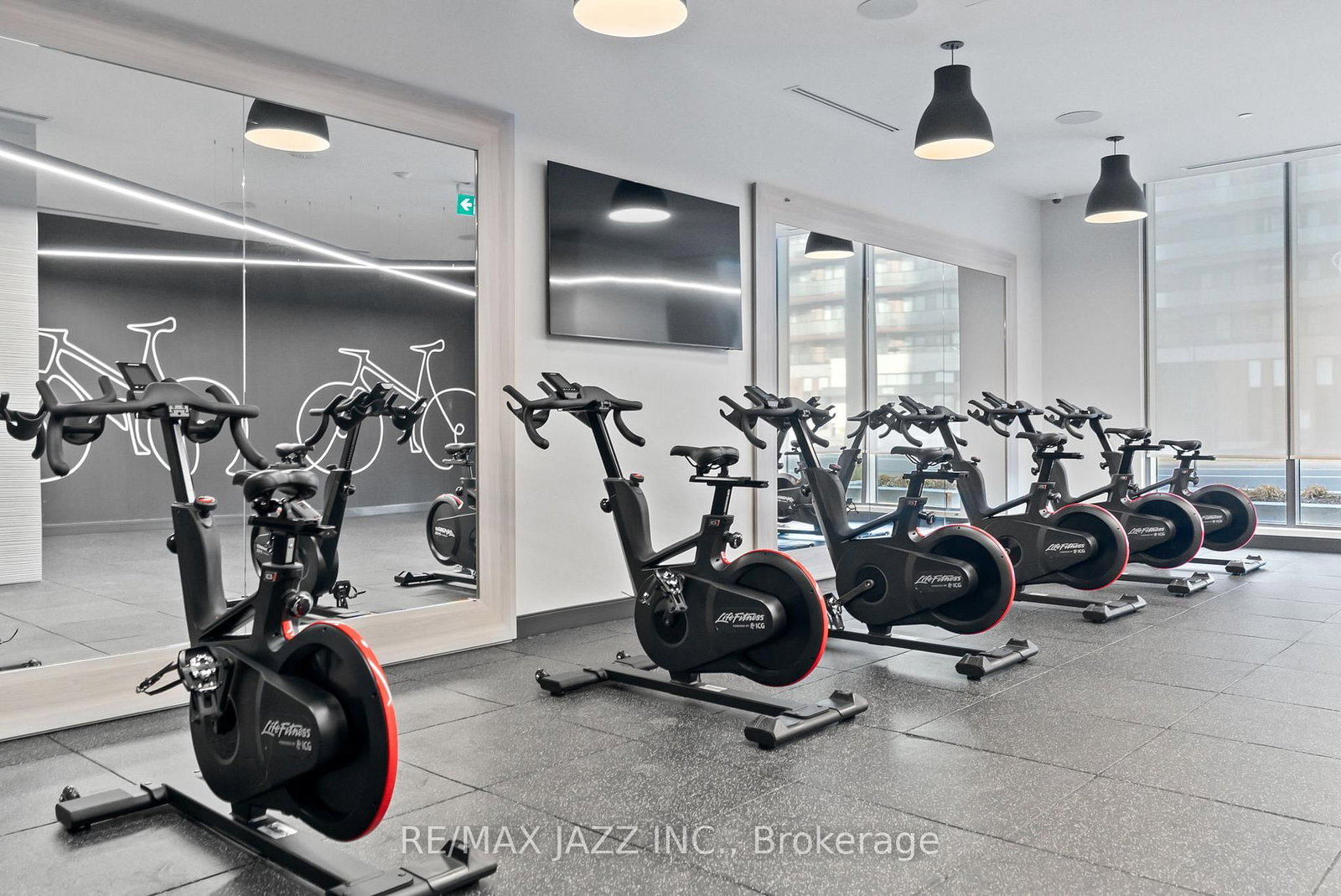 2545 SIMCOE Street N, Unit PH 16 - Photo 38