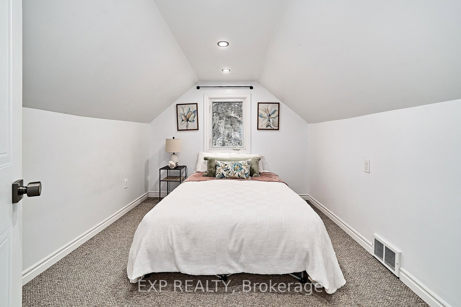 17 Eastwood Avenue N - Photo 29