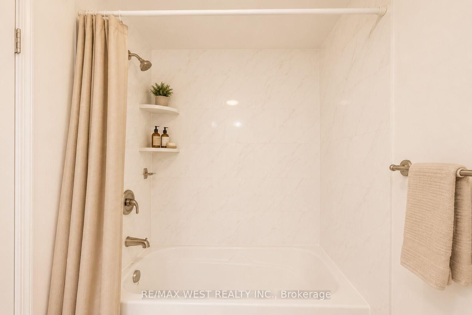 88 Corporate Drive • #707 • Toronto, ON photo 12