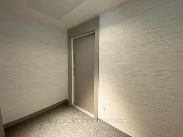1102 - 3220 Sheppard Avenue E