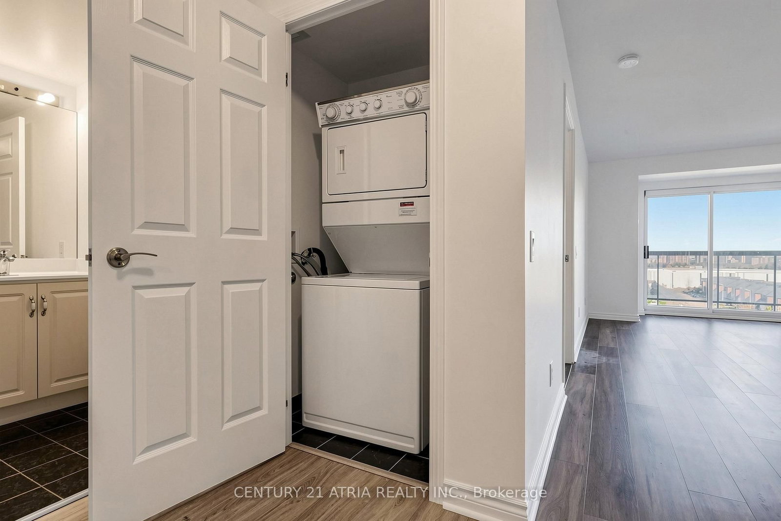 8 Mondeo Drive, Unit 815 - Photo 21