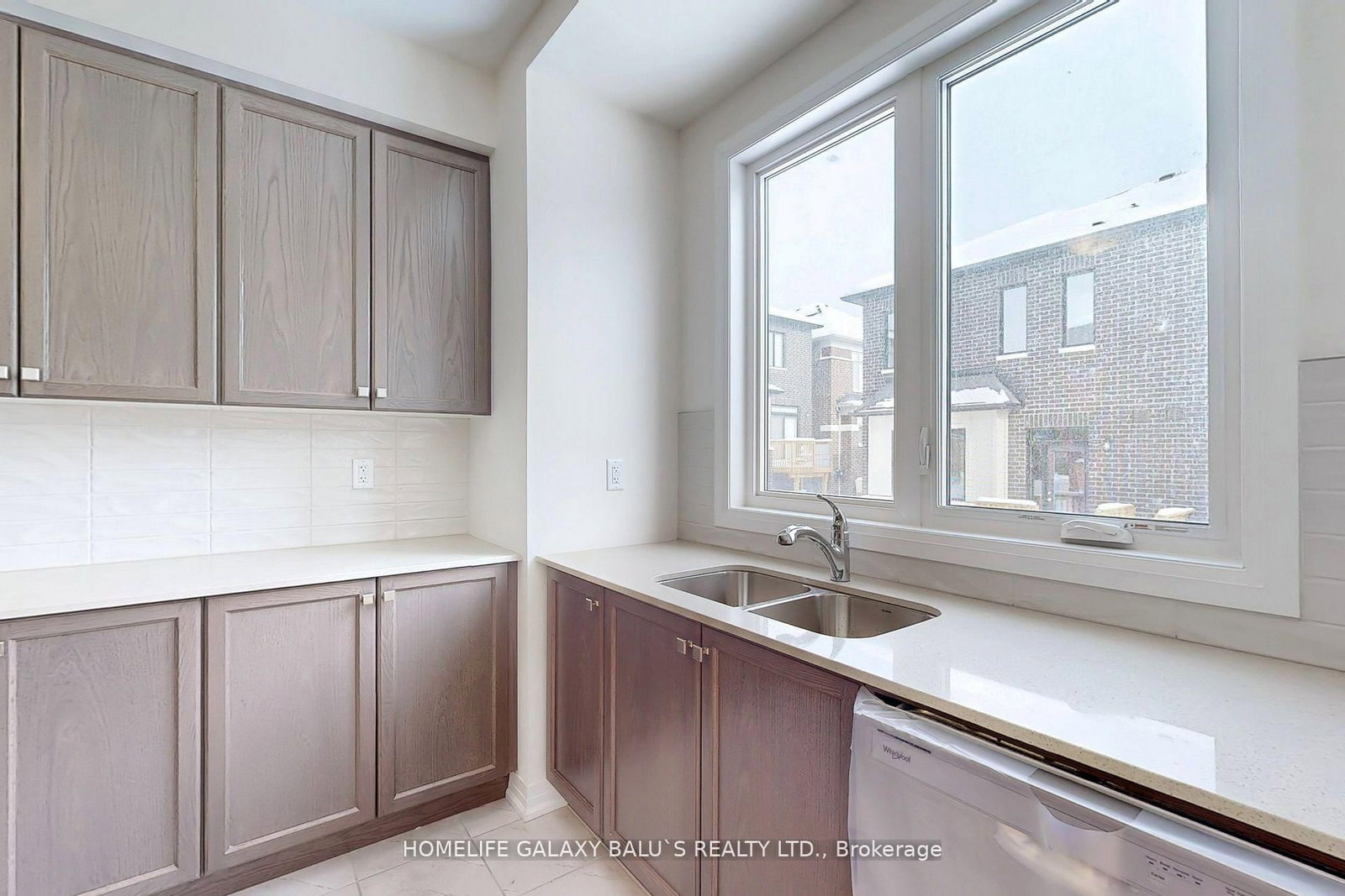 2943 Nakina Street - Photo 11