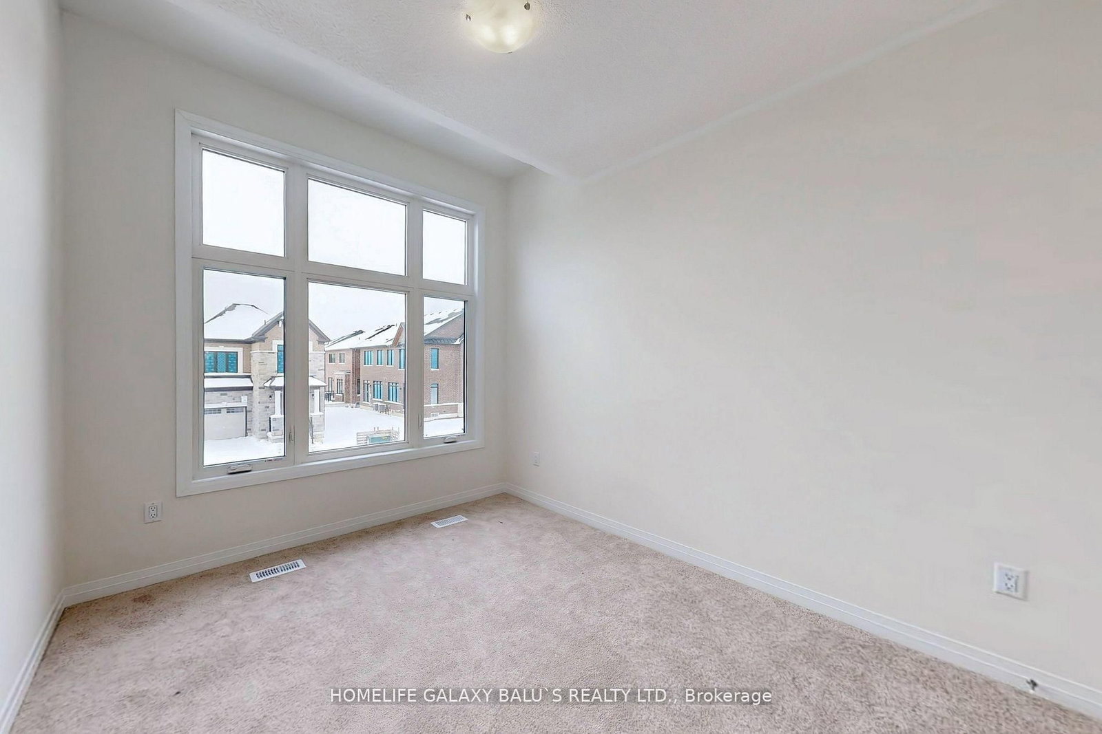 2943 Nakina Street - Photo 32
