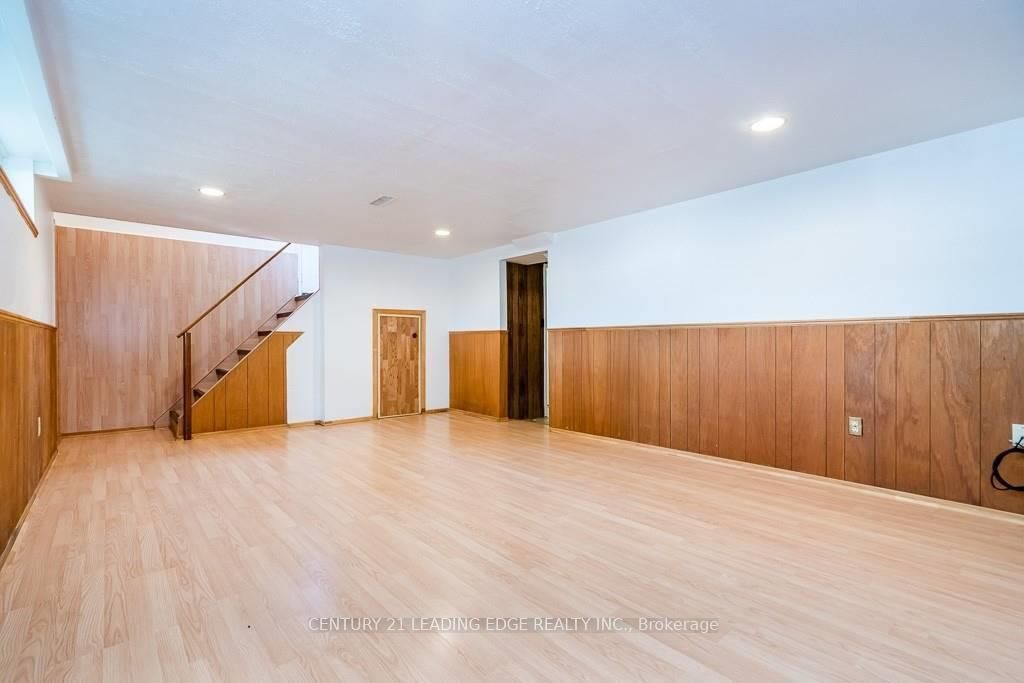 BSMT-17 Caddy Drive, Toronto, ON, photo 4