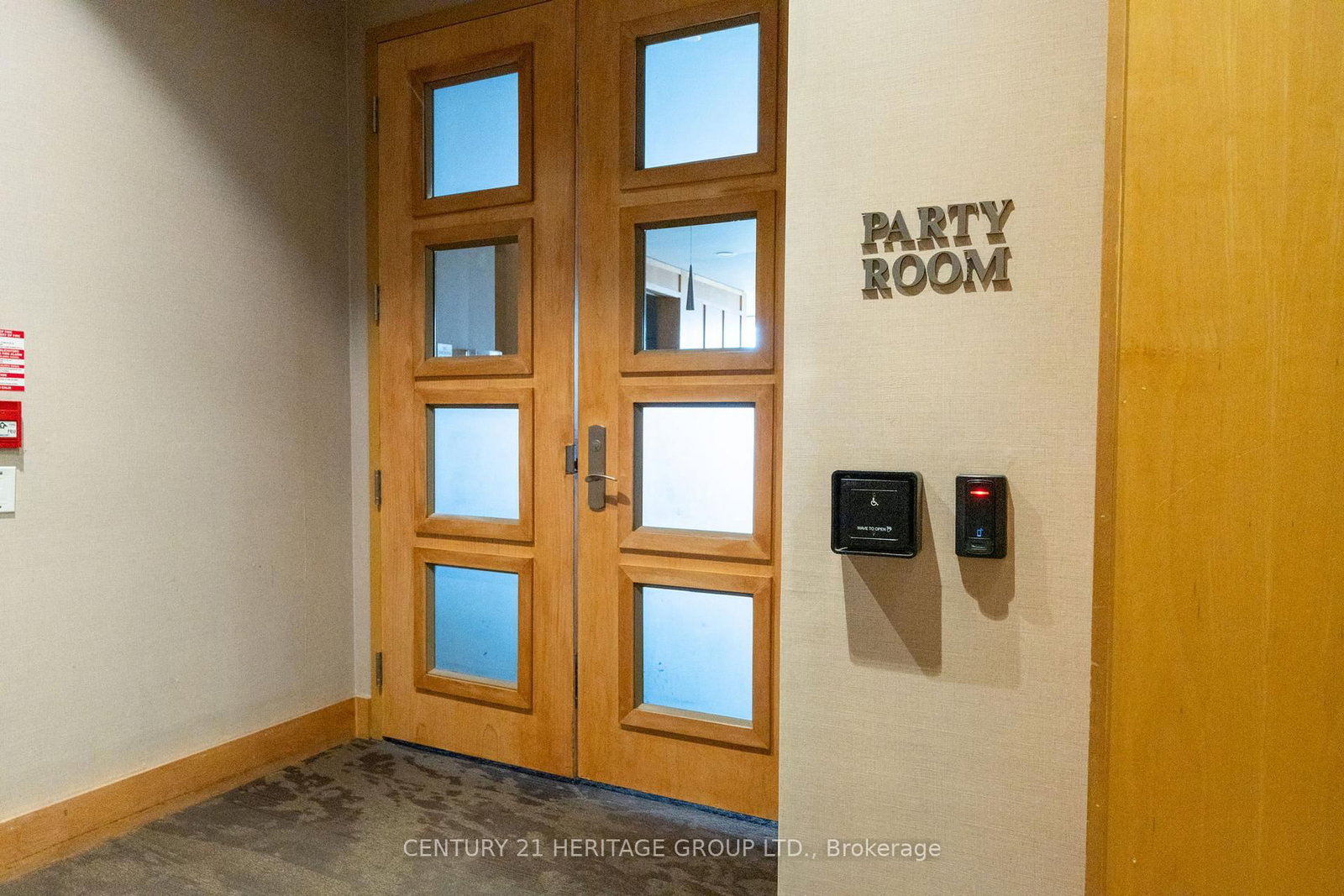 8 Mondeo Drive, Unit 415 - Photo 25