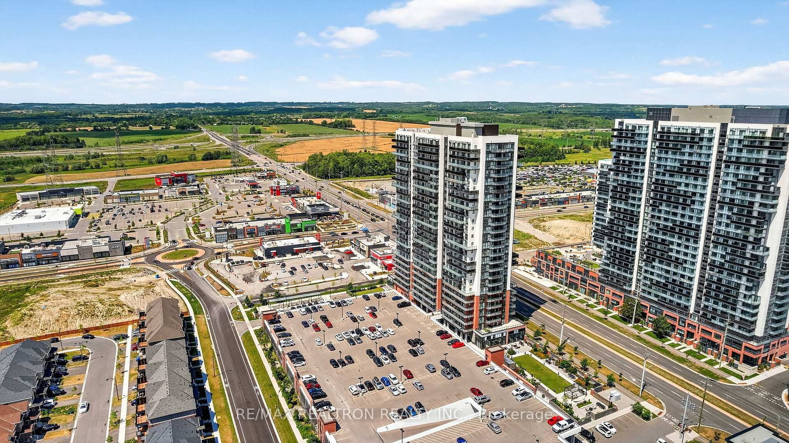 2550 Simcoe Street N, Unit 1212 - Photo 2