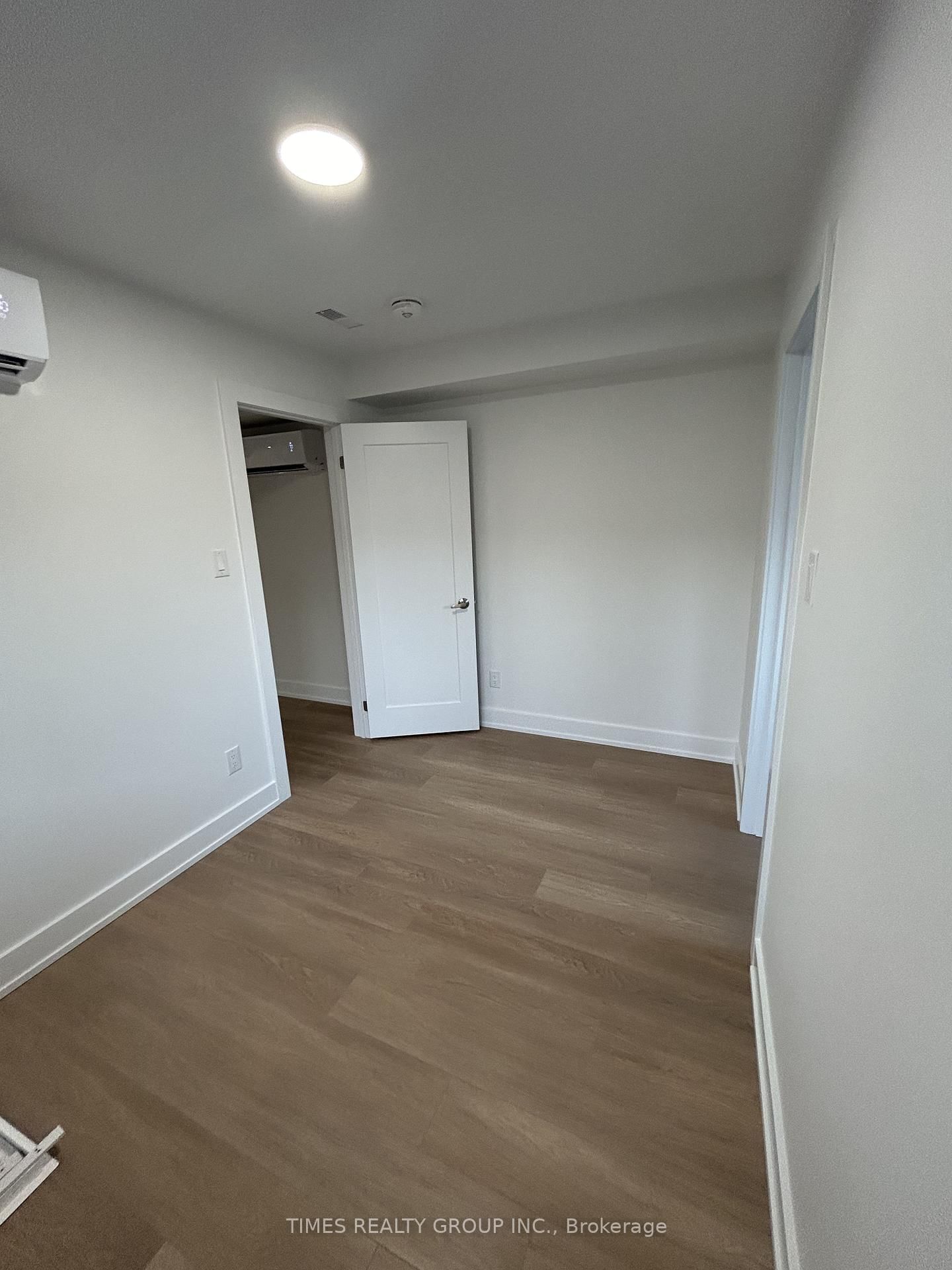 137 Curzon Street, Unit 3 - Photo 13
