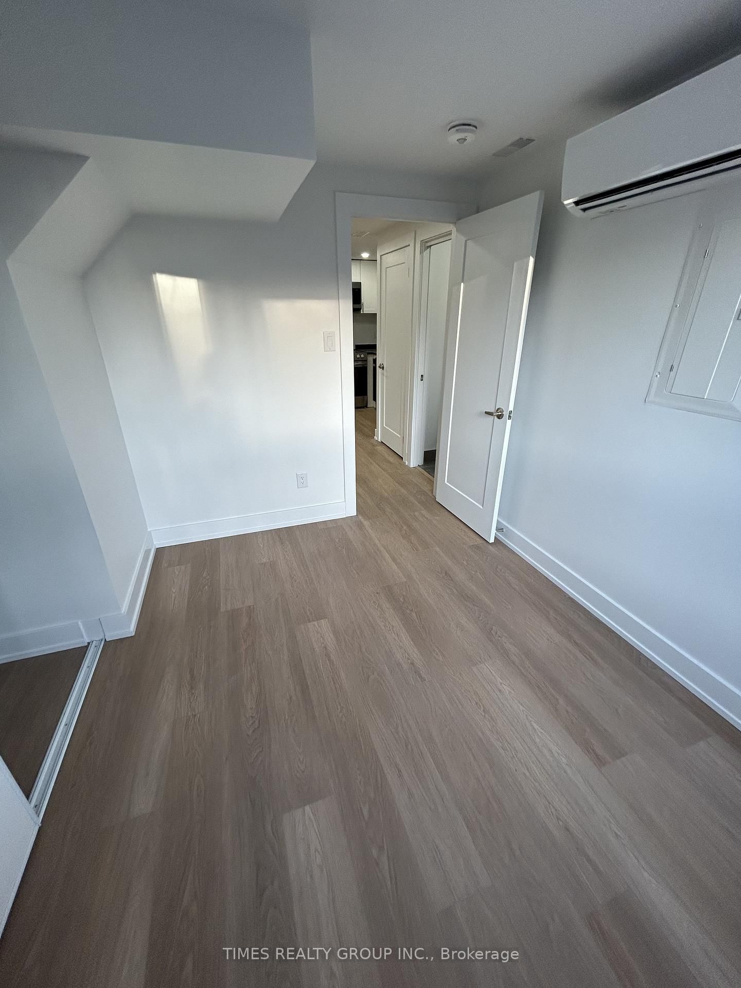 137 Curzon Street, Unit 3 - Photo 22