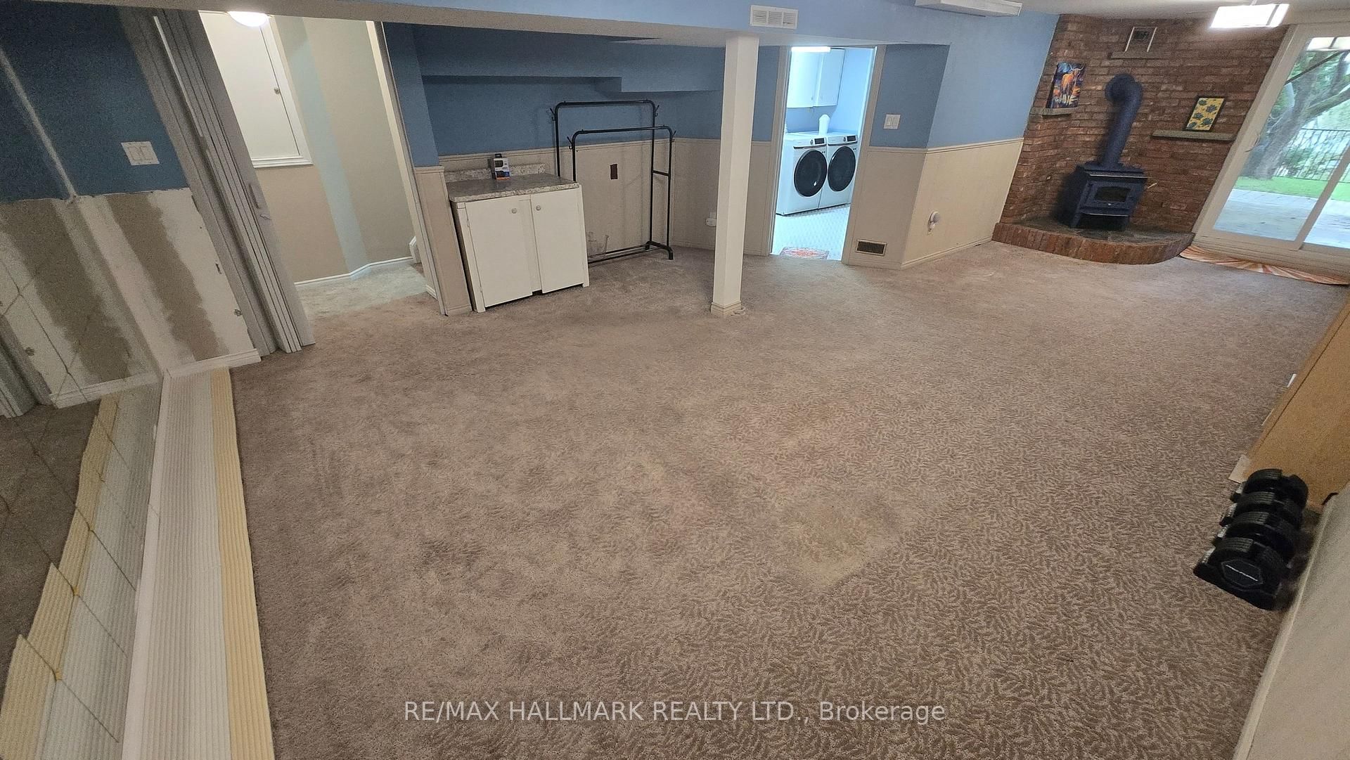 106 Springdale Crescent, Unit Lower Level