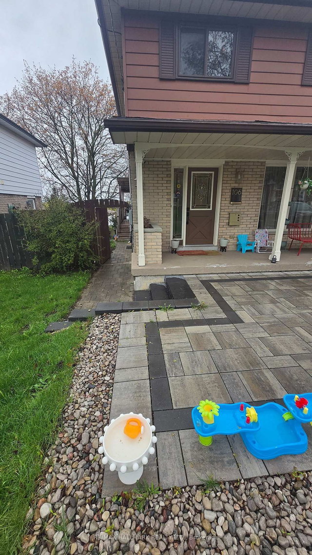 Lower Level - 106 Springdale Crescent