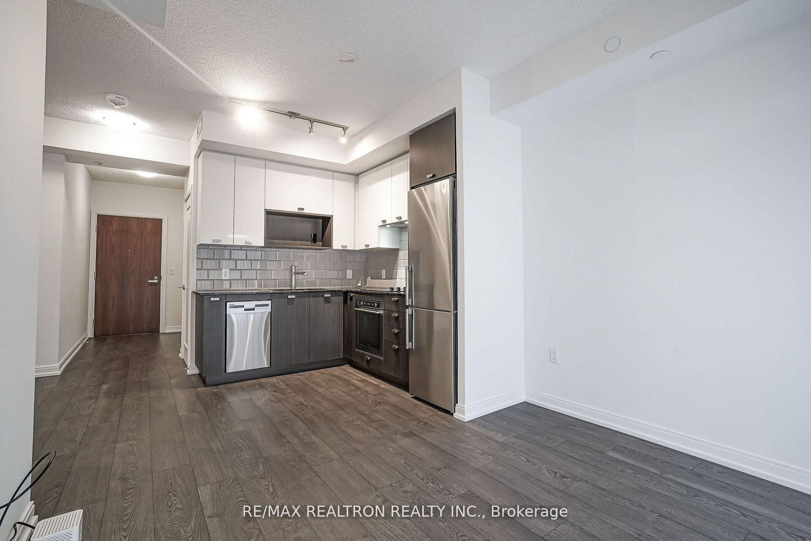 275 Village Green Square, Unit 3315 - Photo 15