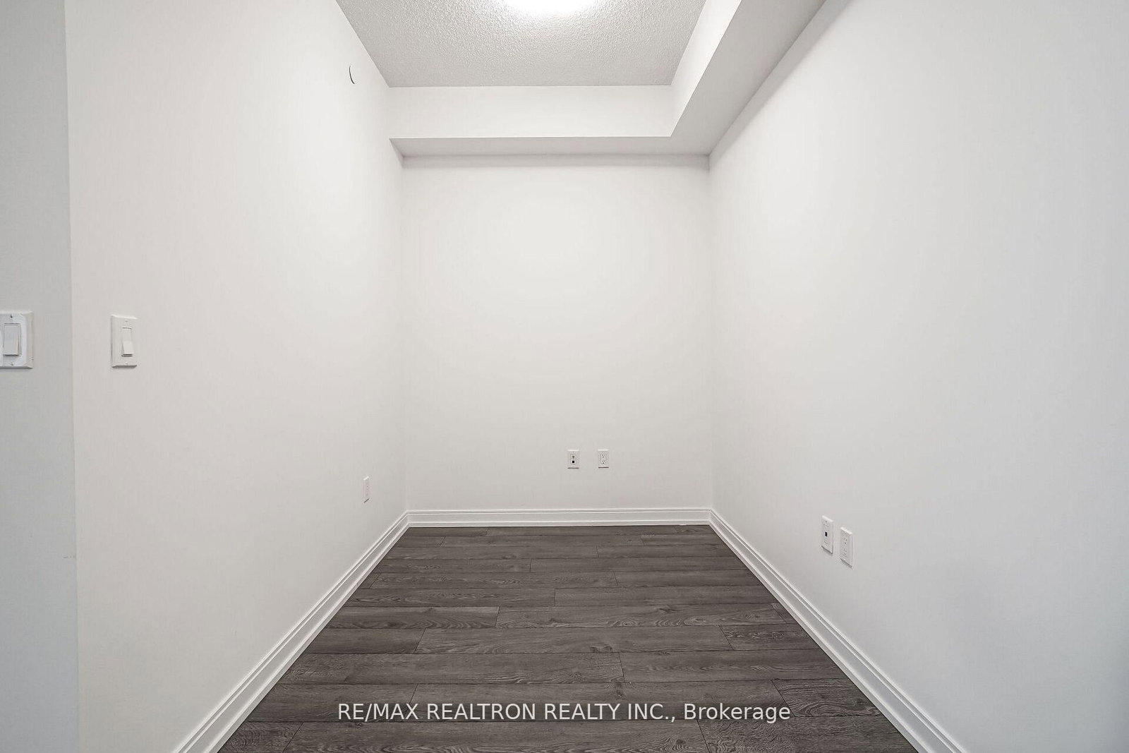 275 Village Green Square, Unit 3315 - Photo 18