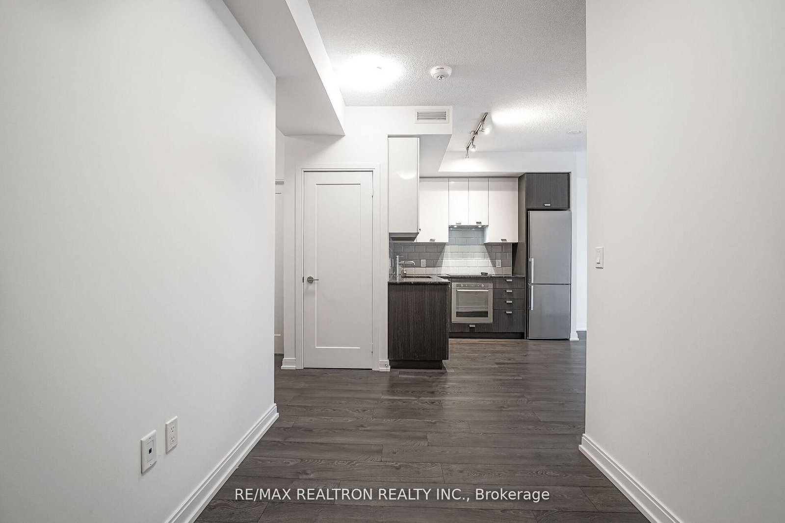 275 Village Green Square, Unit 3315 - Photo 19