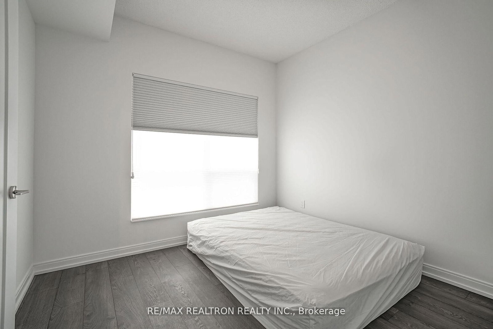 275 Village Green Square, Unit 3315 - Photo 23