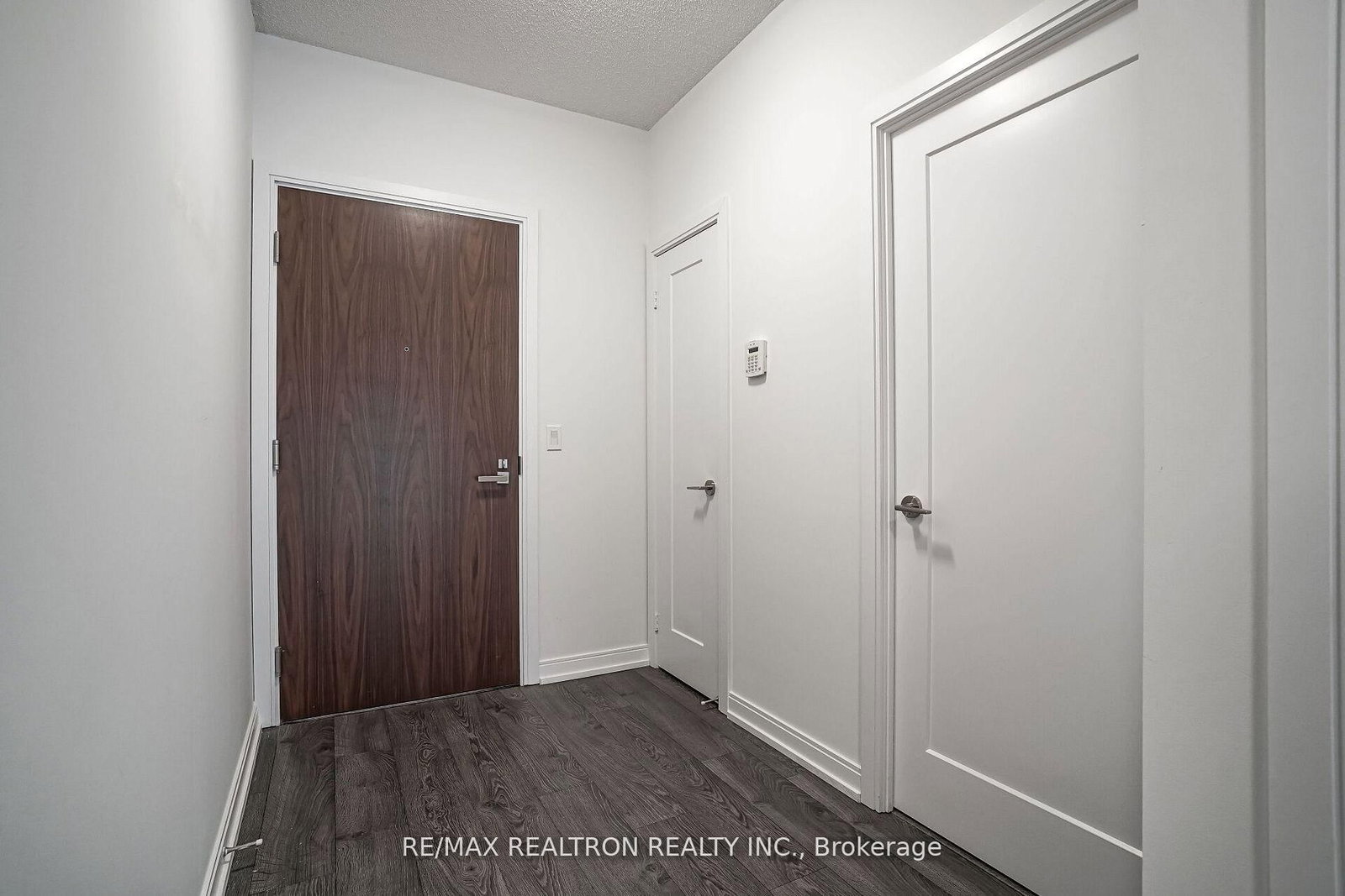 275 Village Green Square, Unit 3315 - Photo 6