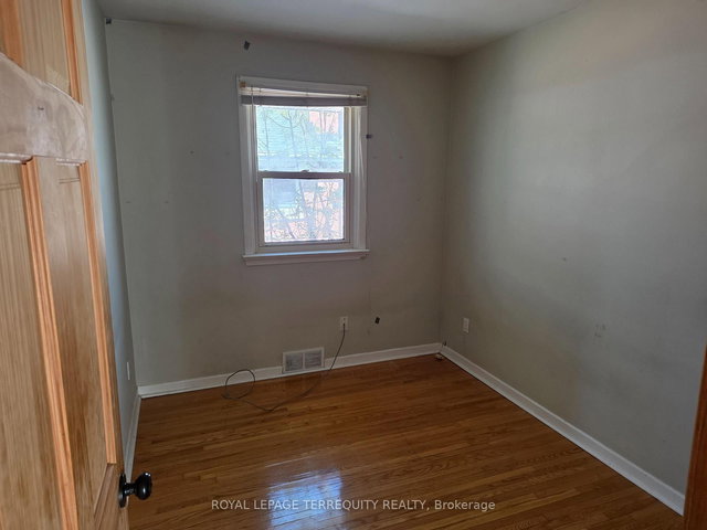 Main - 319 Hillcroft Street