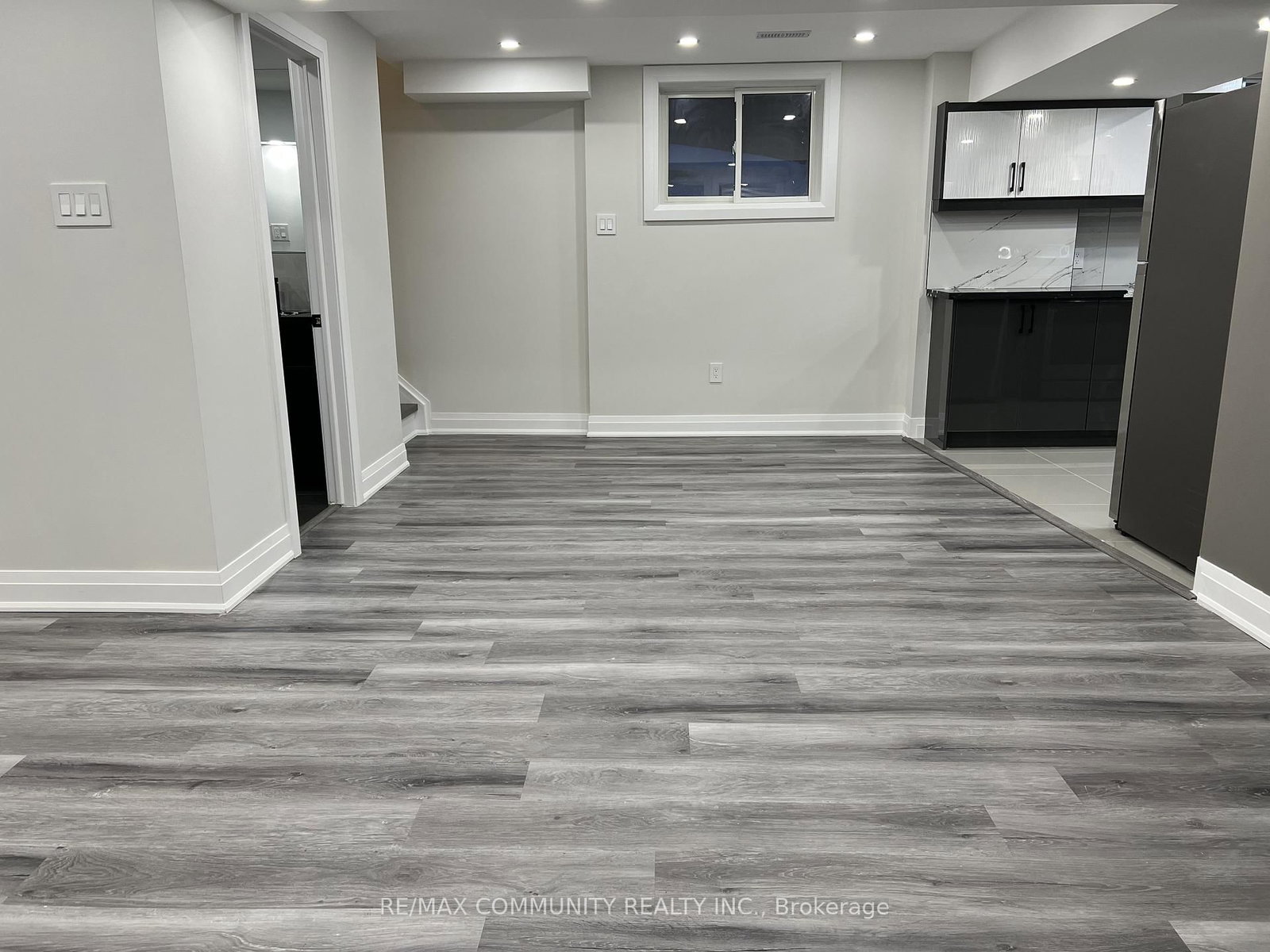 21 Hazeldine Drive, Unit Bsmt - Photo 11