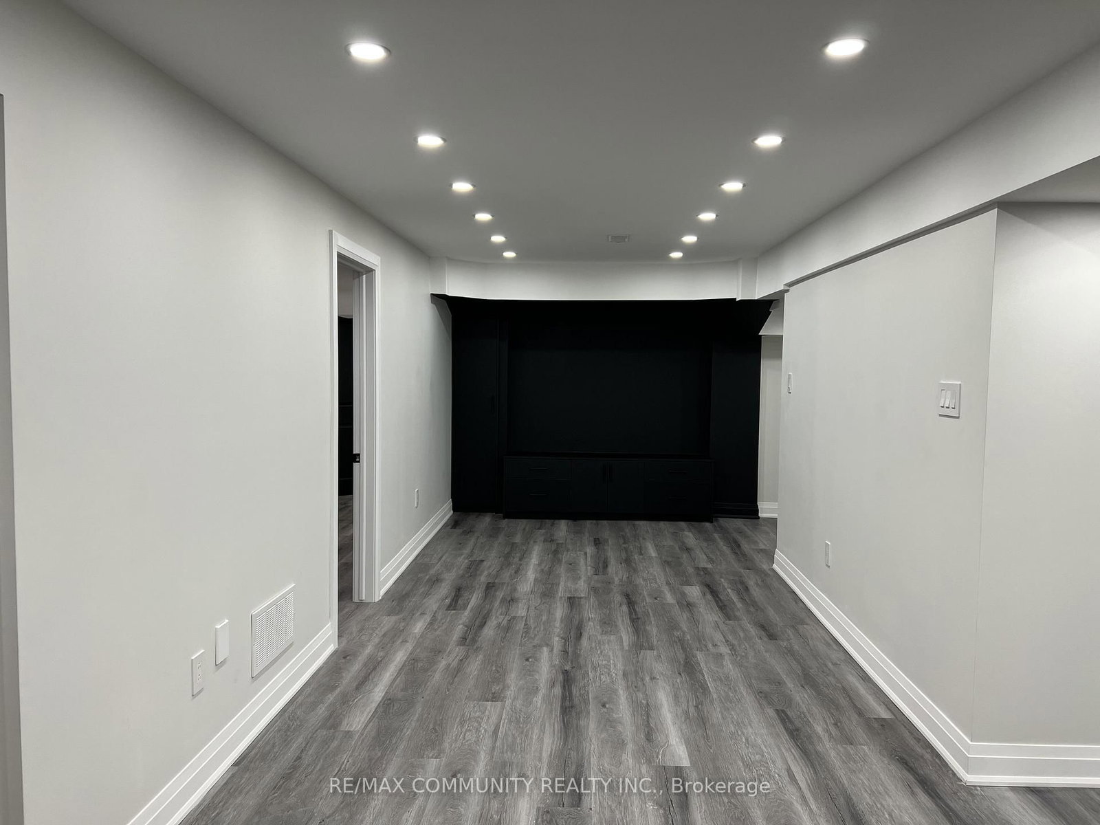 21 Hazeldine Drive, Unit Bsmt - Photo 19