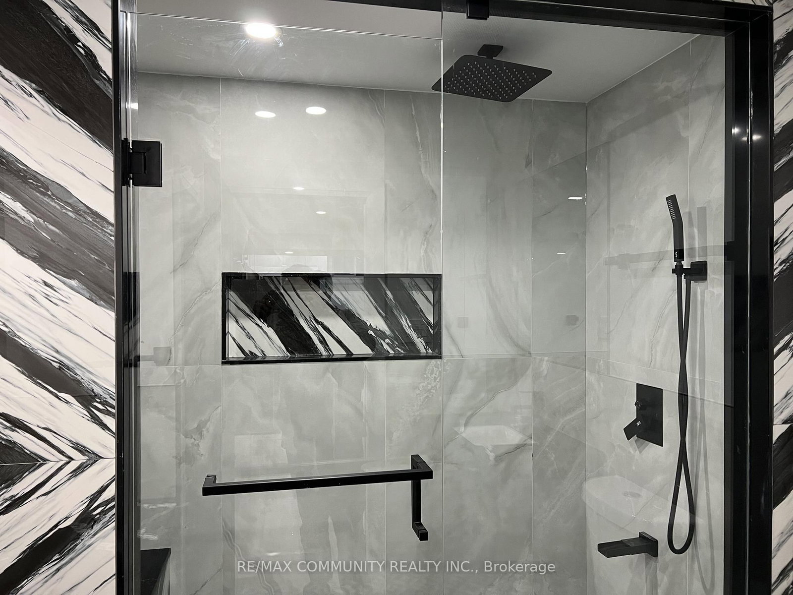 21 Hazeldine Drive, Unit Bsmt - Photo 9