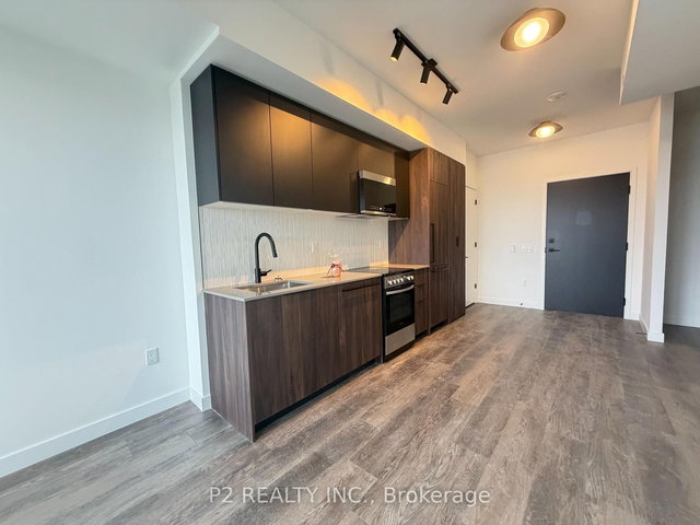 709 - 1635 MILITARY Trail