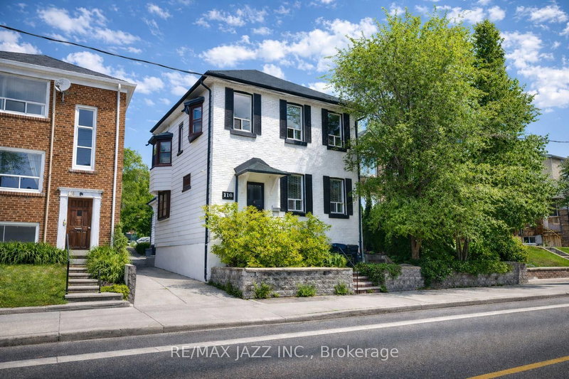 home for lease on 3-118 Eastwood Road