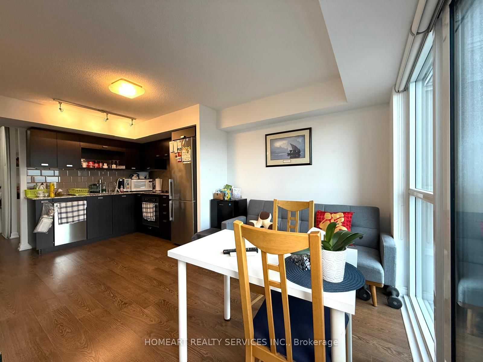 275 Village Green Square, Unit 1920 - Photo 8