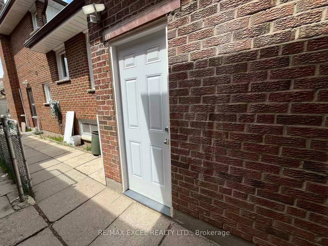 Bsmt - 292 Huntsmill Boulevard