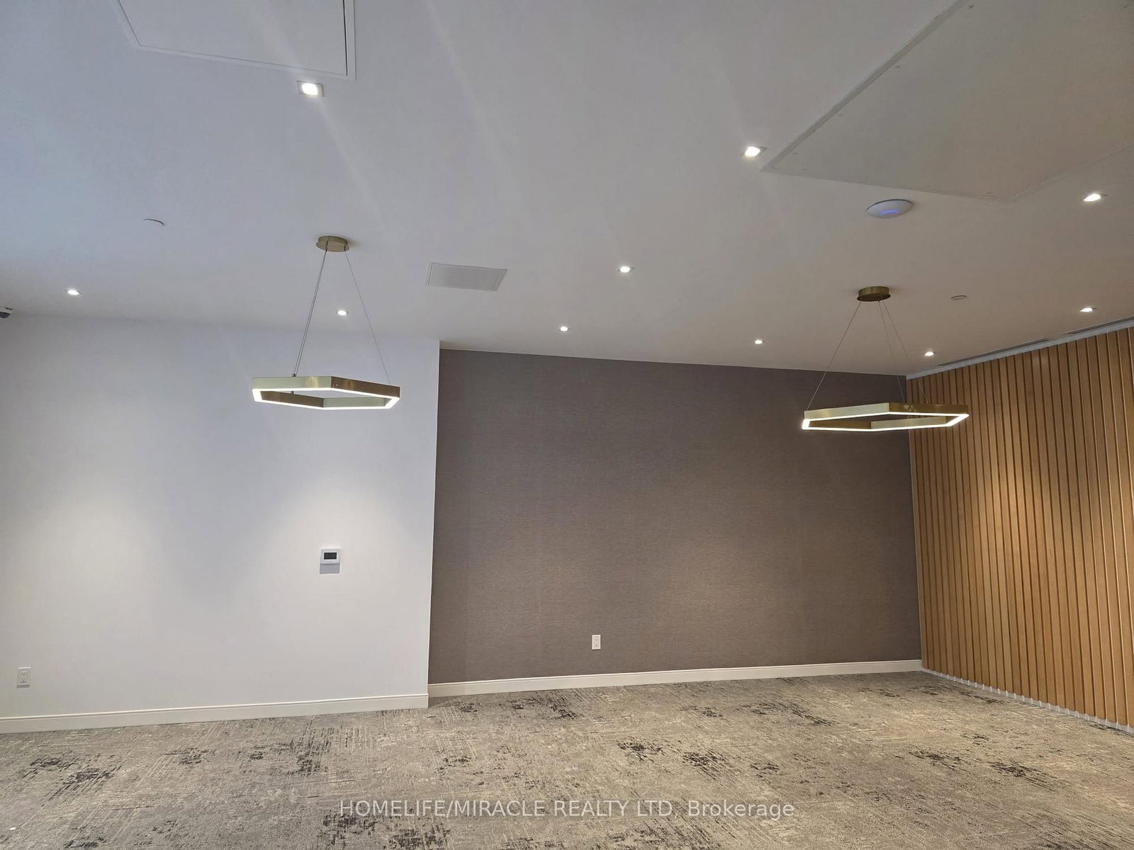 7437 Kingston Road S, Unit 420B - Photo 10