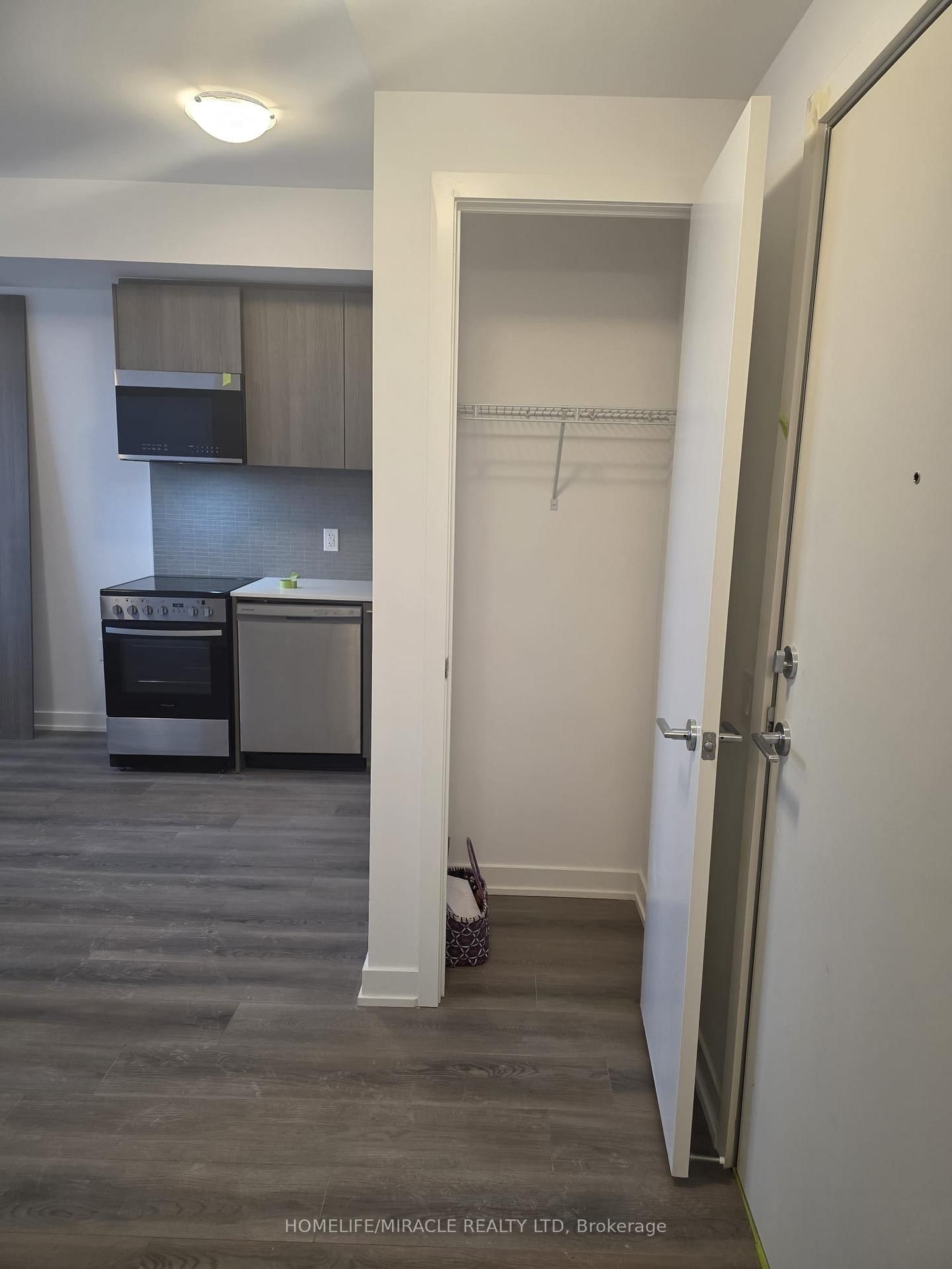 7437 Kingston Road S, Unit 420B - Photo 35