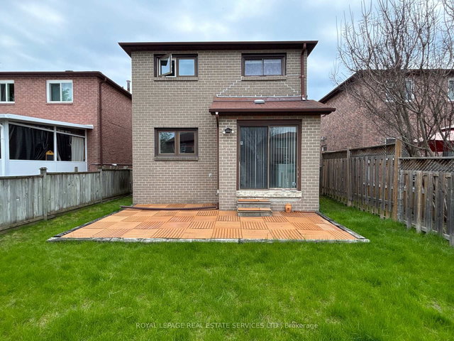 23 Stockbridge Crescent