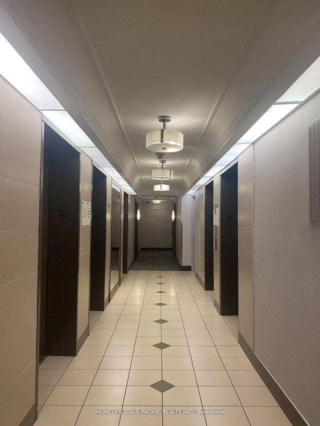 2522 - 68 Corporate Drive