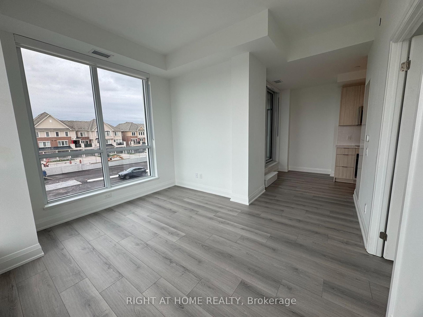 743 Warden Avenue - Photo 23