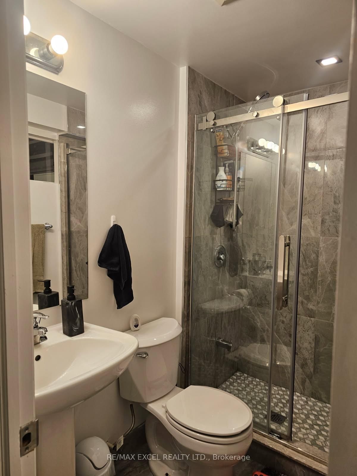 64 Fieldwood Drive, Unit Bsmt - Photo 13
