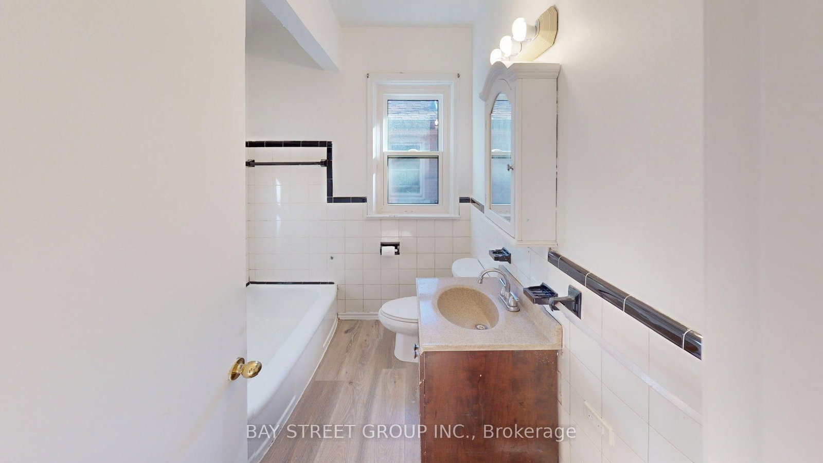 106 Wye Valley Road, Unit Main - Photo 13