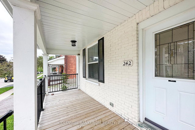 2 - 242 Kendal Avenue