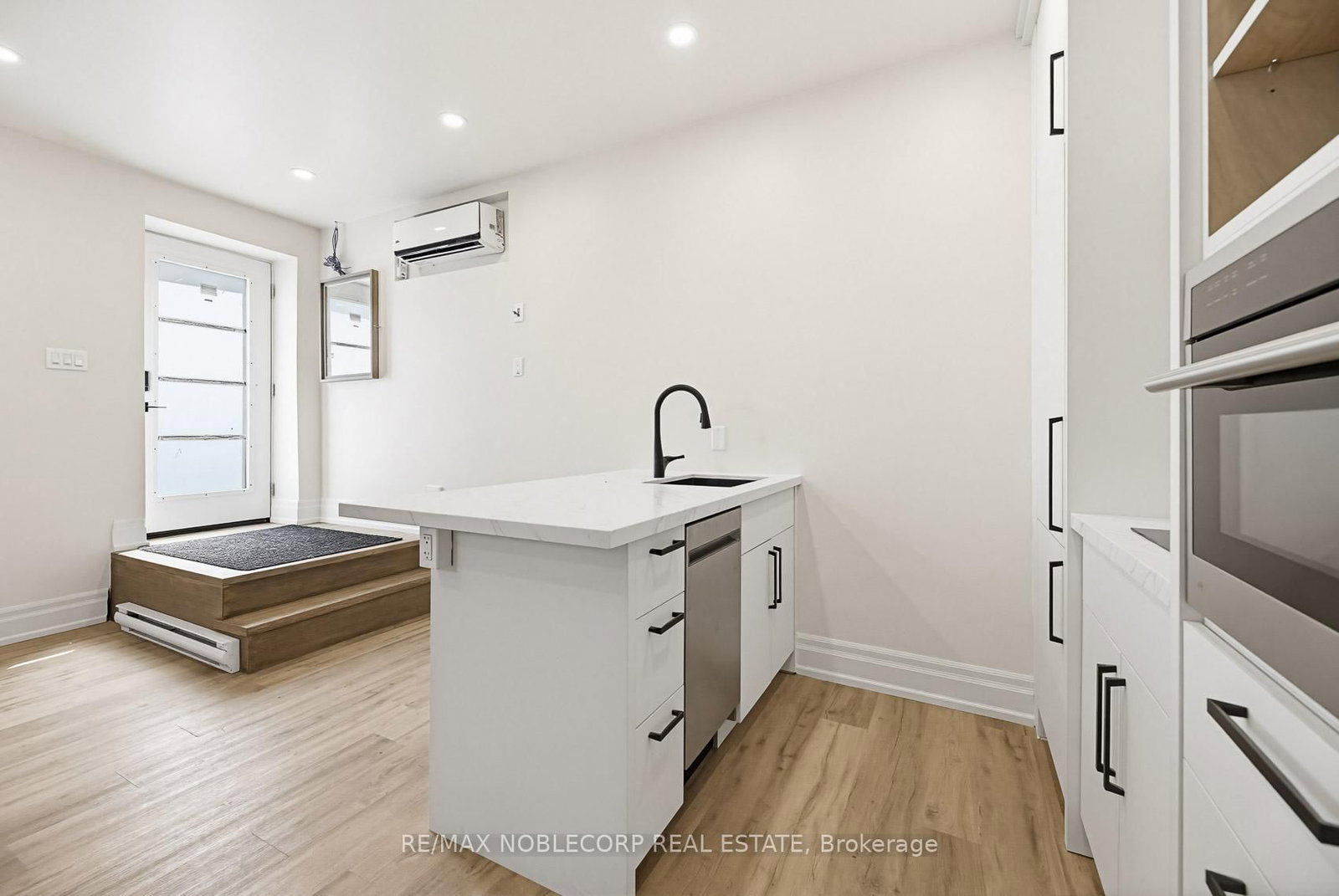 108 Enderby Road, Unit 5 - Photo 5
