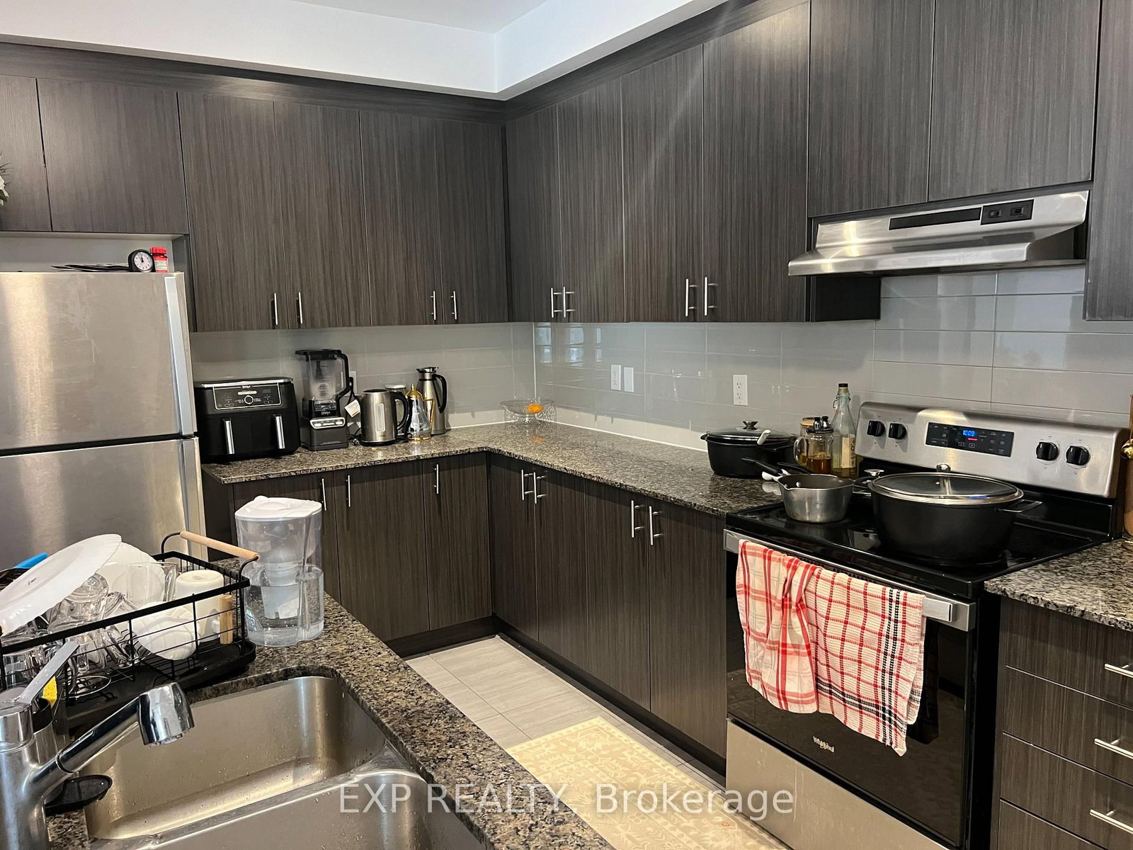 947 Finley Avenue - Photo 17