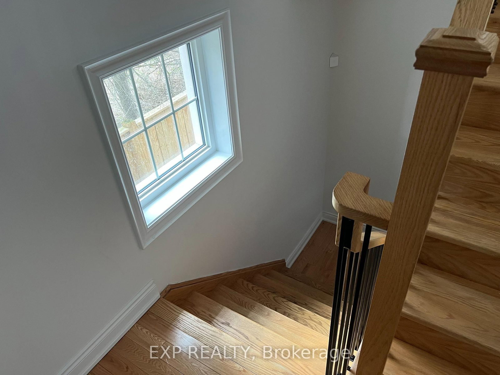 947 Finley Avenue - Photo 8