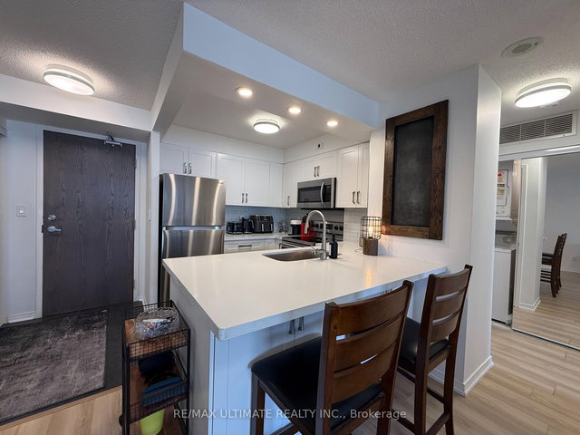 312 - 1765 Queen Street E