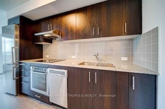 255 Village Green Square, Unit 609 - Photo 5