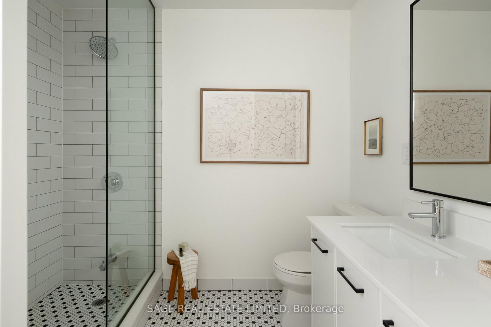 899 Queen Street E, Unit 212 - Photo 31