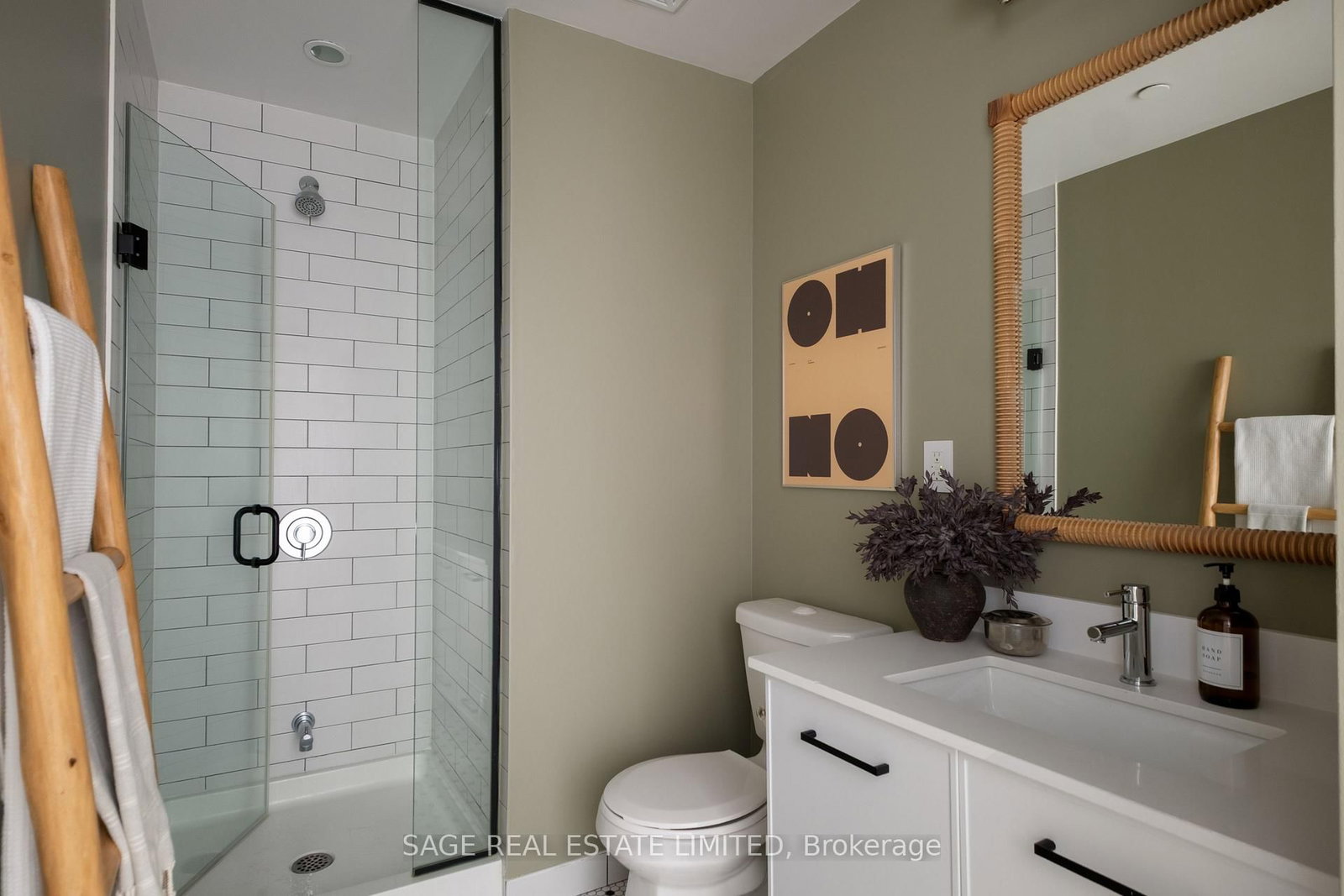 899 Queen Street E, Unit 212 - Photo 42