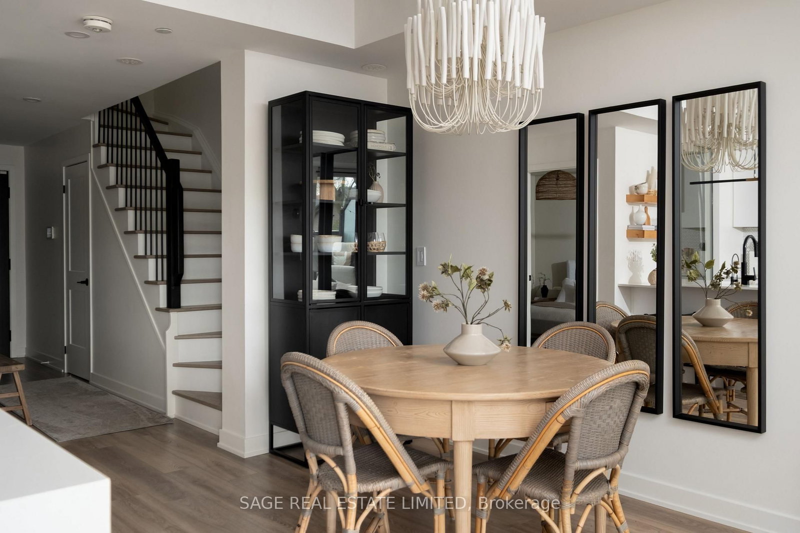 899 Queen Street E, Unit 212 - Photo 9
