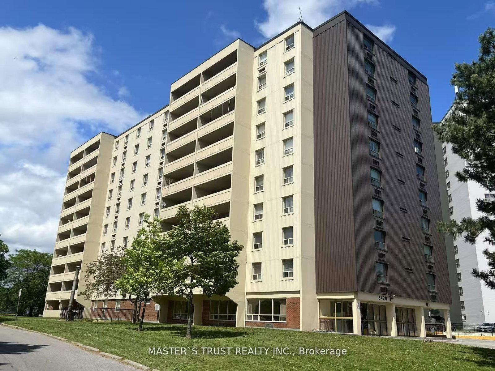 3420 Eglinton Avenue E, Unit 903
