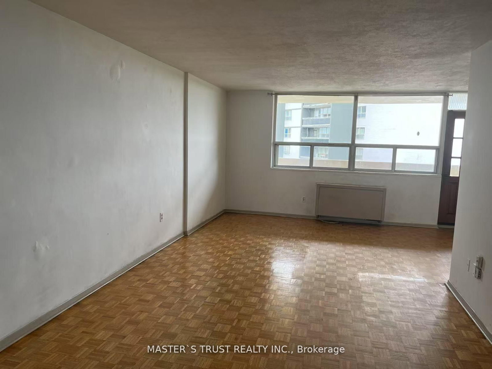 3420 Eglinton Avenue E, Unit 903 - Photo 4
