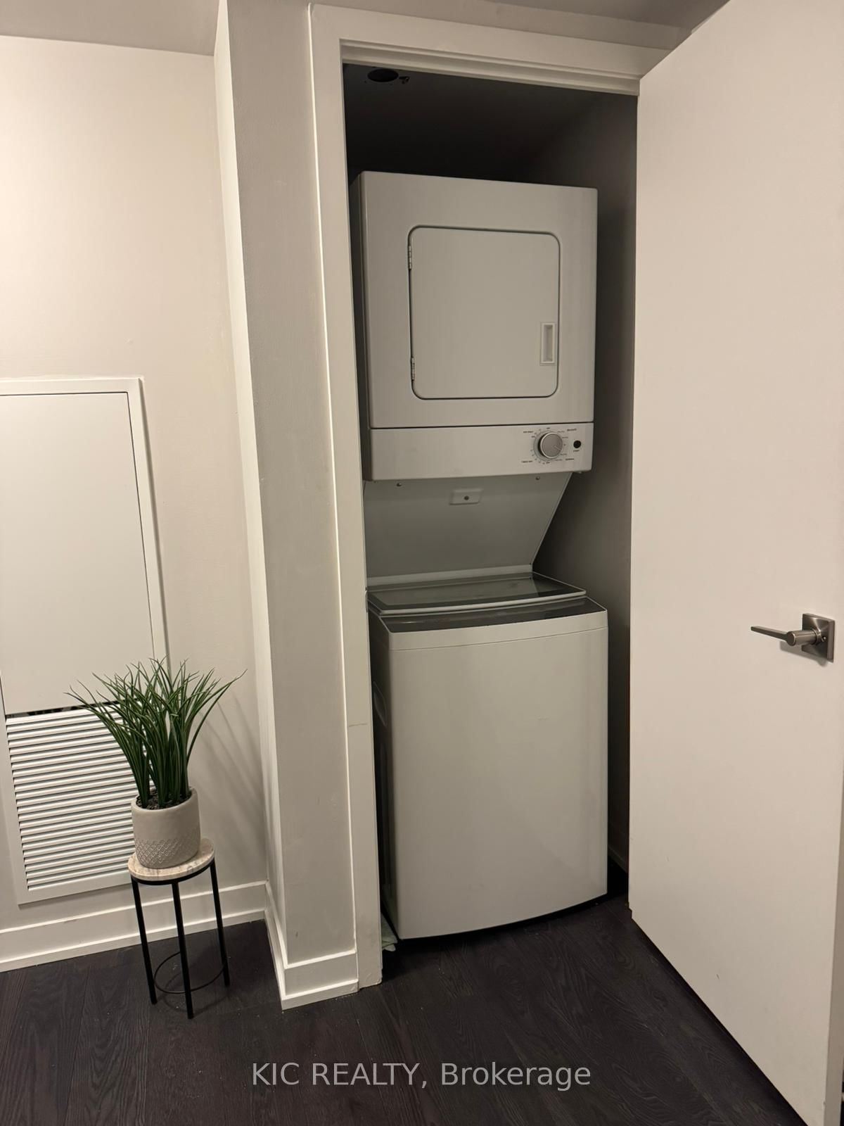 1401 O'Connor Drive, Unit 221 - Photo 14