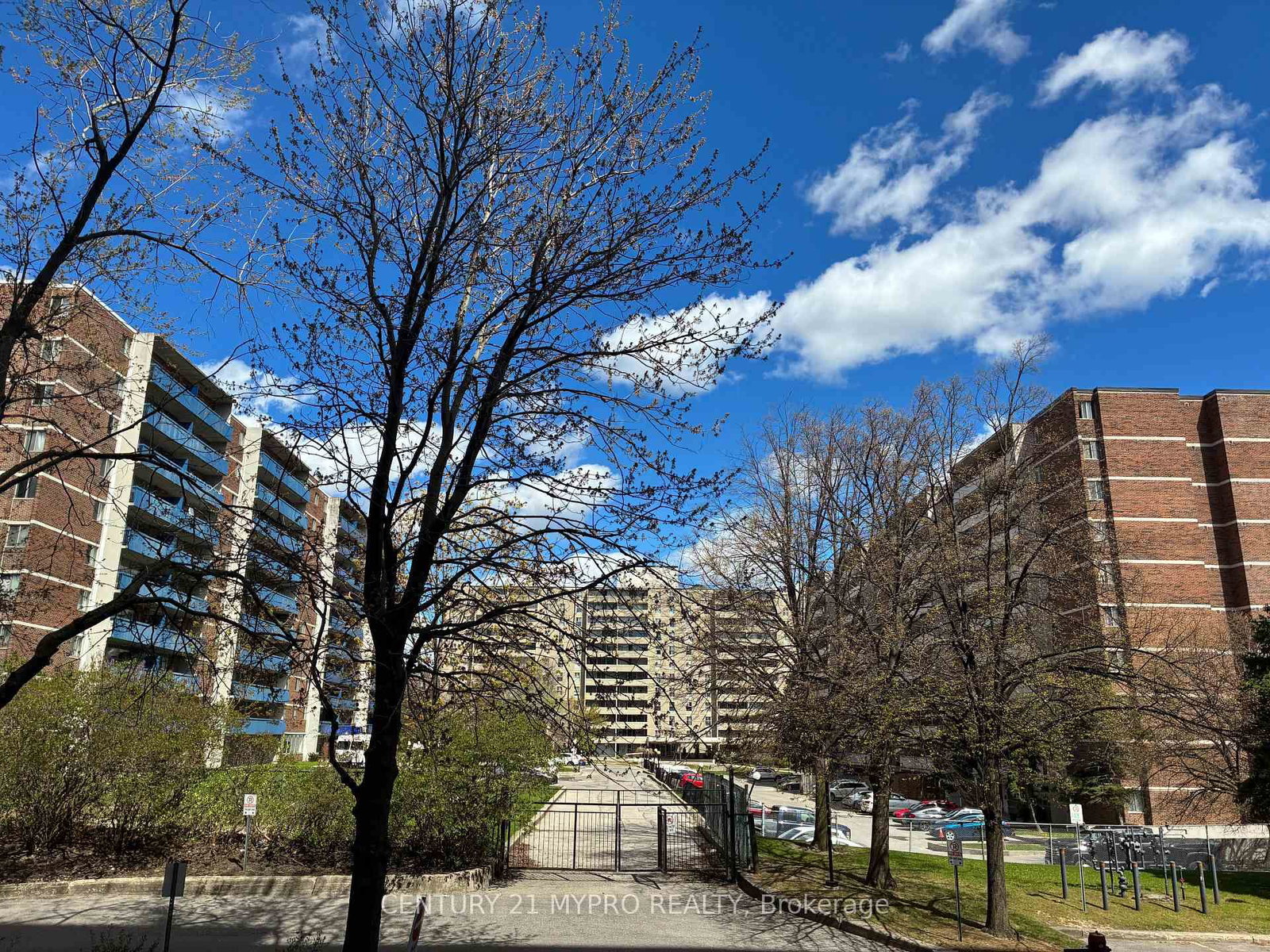 1950 Kennedy Road, Unit 207 - Photo 34