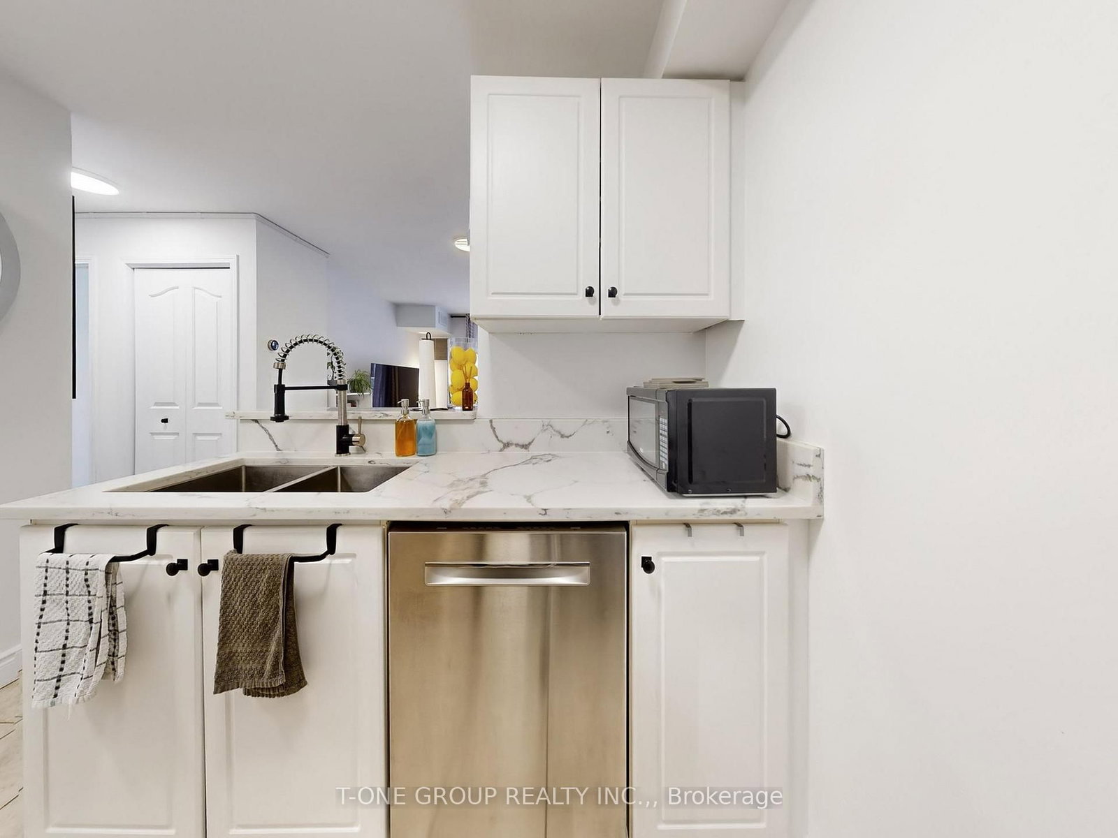 5225 Finch Avenue E, Unit 217 - Photo 8